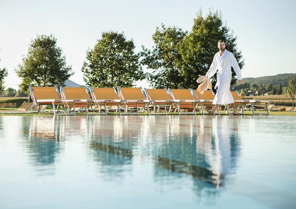 H2O Hotel-Therme-Resort, Fuer Familien Mit Kindern Bad Waltersdorf Exterior foto